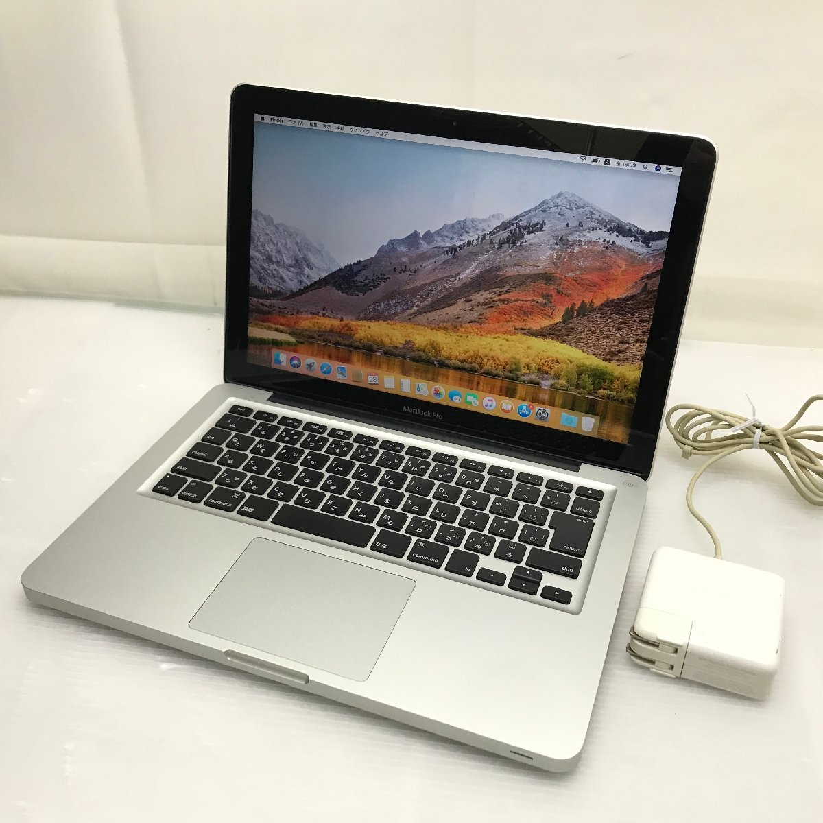 MacBook Pro13 新品SSD,新品バッテリー,新品キーボード-