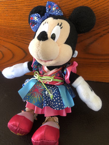 [Disney Land starting 35 anniversary commemoration ] Japanese clothes Minnie Mouse Mini soft toy bachi limited goods [23/05 metal 5A3]