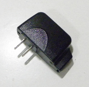 USB充電器　NTT DOCOMO STA-U13JT 4.8V1.0A ■yh3120