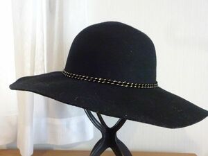 ☆Bershka☆ベルシカ　レディース・婦人用　フロッピーハット　サイズ５６cm　黒色帽子　キャップ　帽子