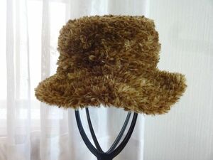 〃モコモコハット 〃レディース・婦人用　バケットハット スタイル帽子　サイズ５７cm　キャップ　帽子　ブラウン色