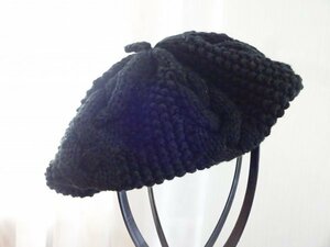 〔VIVIAN BLUE〕レディース・婦人用　黒色　編み込みハット　ベレー帽　サイズ５７cm〜５９cm　キャップ　帽子