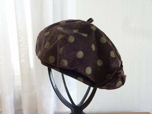 ｛クアトロ｝レディース・ガールズ　ブラウン色　サイズ５７・５cm　水玉模様　キャップ　帽子　ベレー帽