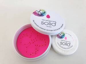 Beautyblender Solid Blendercleanser by Beauty Blender専用クリーナー