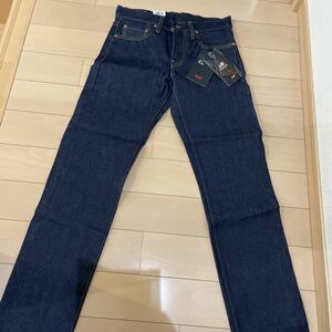 送料無料　未使用　Levi's リーバイス　511 SLIM デニムパンツ 紺 W28 L32 定価16000円＋税