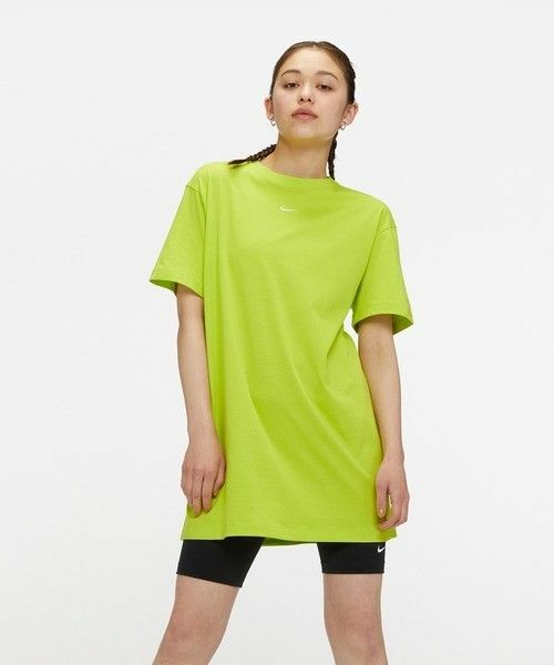 NIKE ナイキ エッセンシャル Tシャツ ワンピ チュニック 定価5170円 刺繍 スウッシュ 半袖Tシャツ