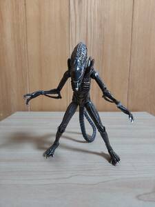  Alien 2 high ya toys Alien Warrior -1/18 scale action figure moveable figure ultra rare prompt decision equipped 