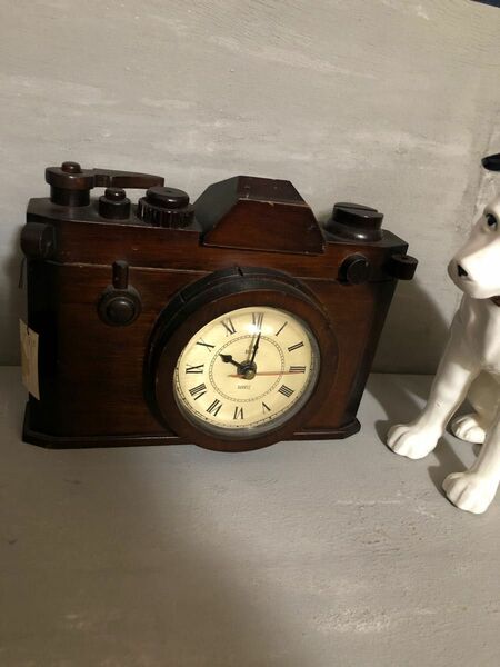 カメラ型　木製　置時計　アンティーク　当時物タグあり ゼンマイ