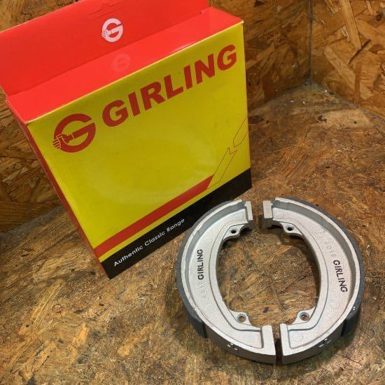 ガーリング Girling トライアンフ コニカルハブ 7インチ ブレーキシュー Triumph B50 A65 A75 T120 T140 T150 (WW38247G)