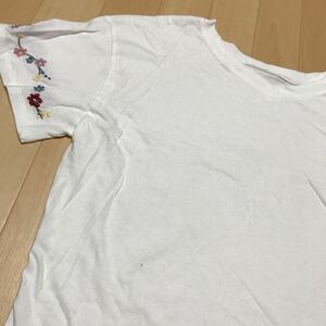 訳あり　半袖　tシャツ 刺繍　レディース　m サイズ 白tシャツ 綿100% Lサイズの方にも a29