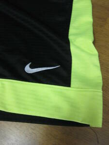 NIKE with pocket ba Span black / fluorescence green L USED basket 