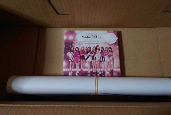 新品未開封 セット販売 外付特典 ポスター付 TWICE CD+DVD Wake Me Up 初回限定盤B 初回限定盤A 同梱