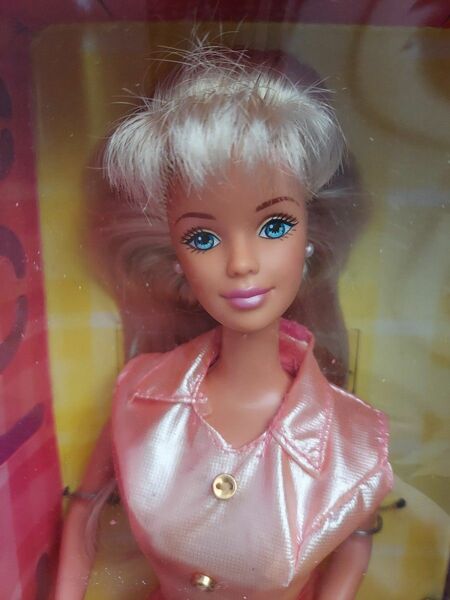 バービー　Make A Valentine　Barbie　箱入り