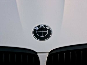 *BMW all black emblem / badge 7 point set / custom / bonnet Mark / trunk Mark / steering gear /E86 E88 E89 E90 E91 E92 E93