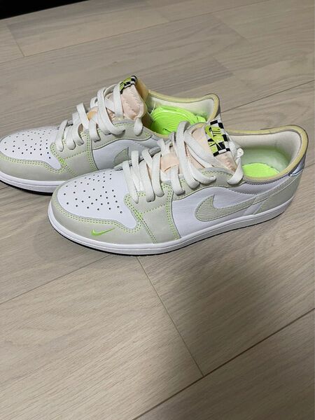 ！最終値下げ！NIKEスニーカー AIRJORDAN 1Low OG "ghostgreen