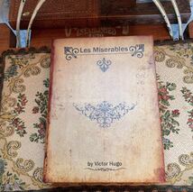 アンティークな部屋 / 洋書 style / Les Miserables / シークレットブック（小物入れ） #店舗什器 #アクセサリーボックス_画像3