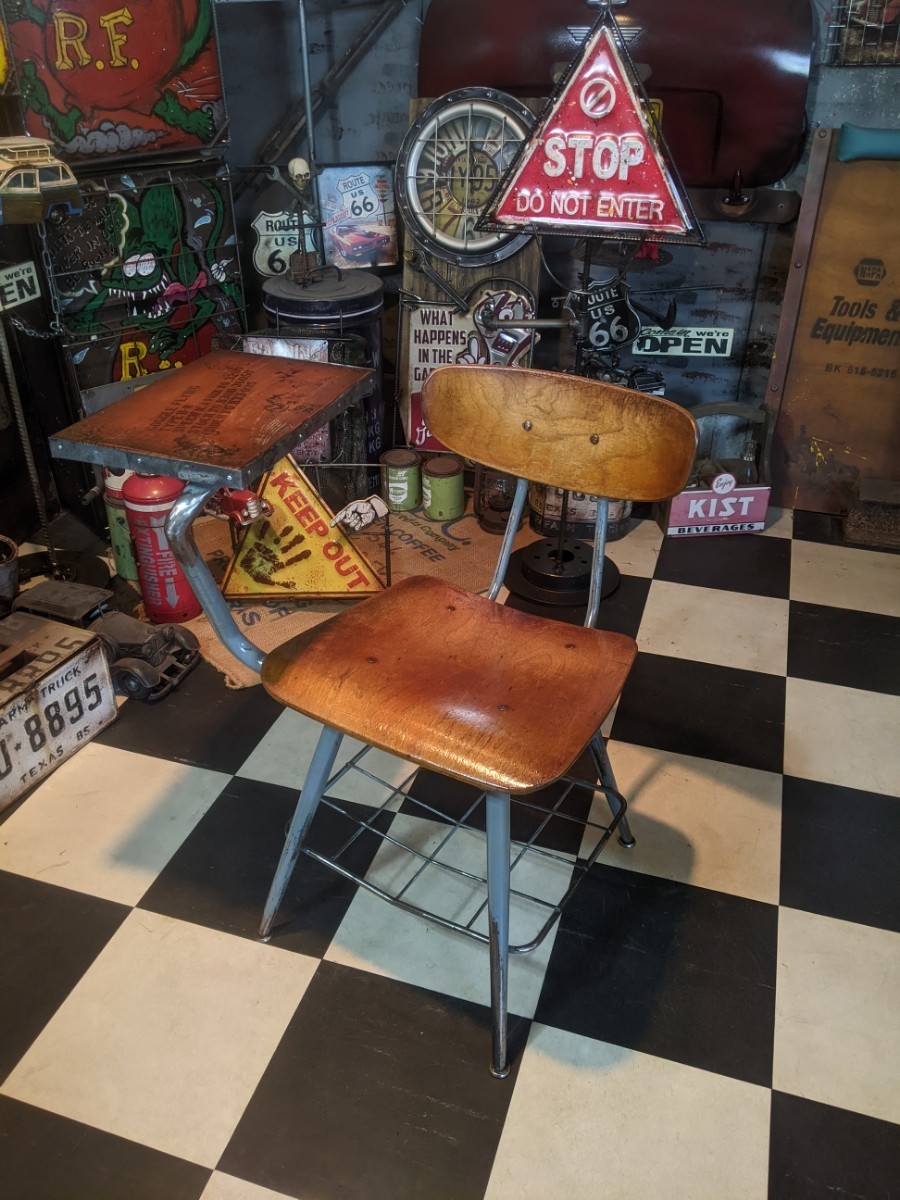 American Vintage American School Desk (modified) Side Table Chair #Industrial Furniture #American Vintage Home, Handmade items, furniture, Chair, table, desk