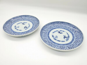 R-063075 Edo period old Imari blue and white ceramics . Tang . expectation pine bamboo plum writing riches and honours length spring 6.7 size approximately 20cm medium-sized dish 2 pieces set ( six size 7 minute, peace plate, Japanese-style tableware )(R-063075)