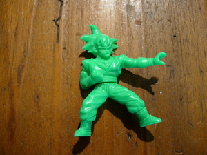 【V】ドラゴンボール　消しゴム人形　『孫悟空』　緑　184　ケシゴム　組み立て