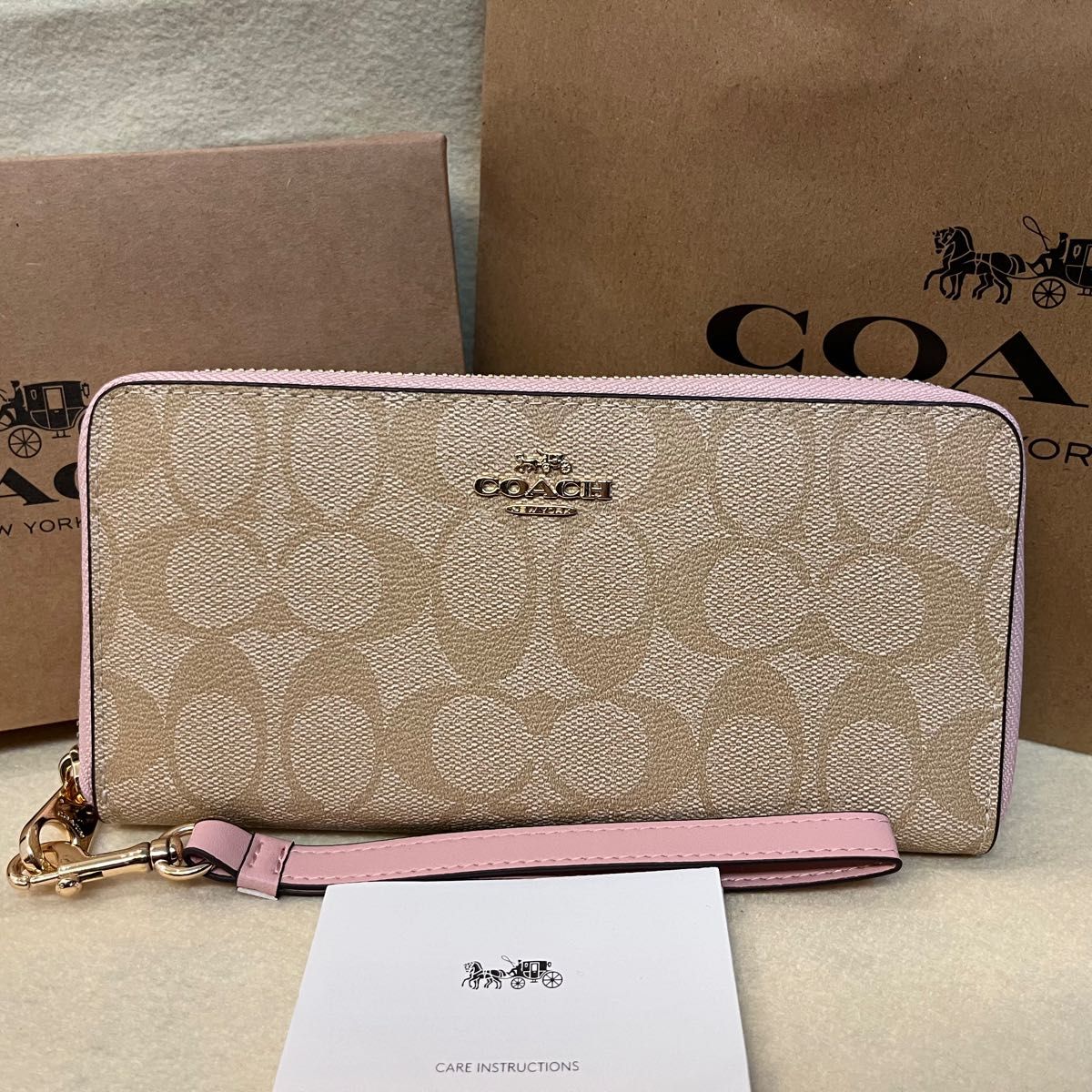 特売 シグネチャー ︎✿ピンク コーチ COACH ストラップ付き ベージュ