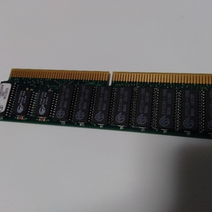 ◆≪160管≫　160Pin DIMM ／　CY7C199-15VC 101707 ×8　+Parity ？ ／・・・・容量不明　動作未確認 上級者用　送料無料