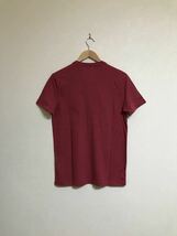 【新品】 Abercrombie & Fitch BIG ICON HENLEY NECK TEE アバクロンビー&フィッチ ビッグアイコン ヘンリーネック Tシャツ サイズS 半袖赤_画像2