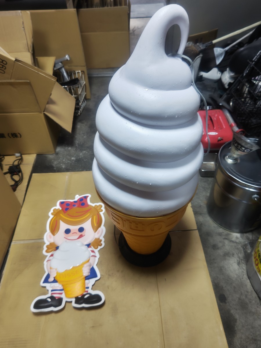 ヤフオク! -「日世 ソフトクリーム 看板」の落札相場・落札価格