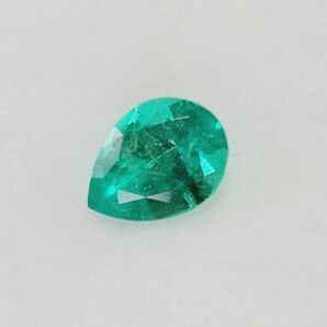 コロンビア産 エメラルド ルース 0.904ct