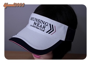 MUNSING WEAR　LA.ROUTE66　CLUB　マンシングウェア　サンバイザー　ホワイト系色　