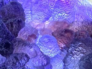 浙江省産階段状紫蛍石・3・110g（中国産鉱物標本）