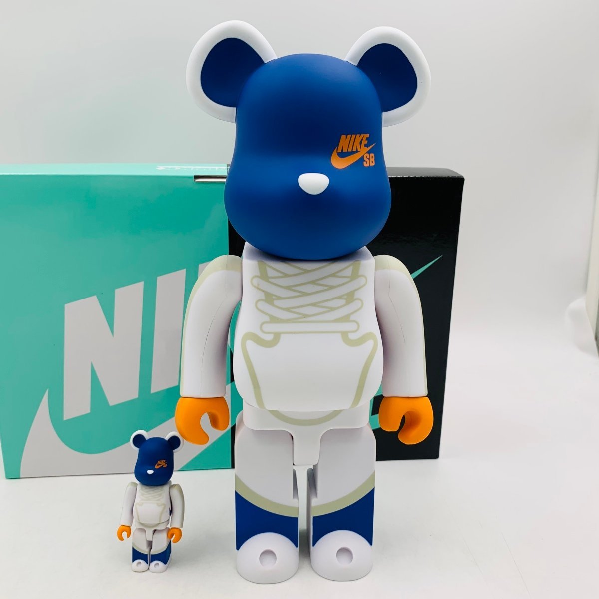 Yahoo!オークション -「be@rbrick nike sb」の落札相場・落札価格