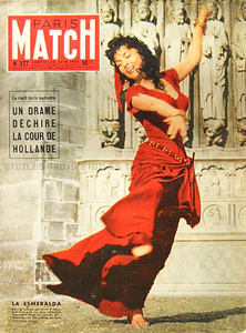 PARIS MATCH 1956 377 ノートルダム・ド・パリ ジーナ・ロロブリジー フランス アンティーク雑誌 送料無料★vm0057