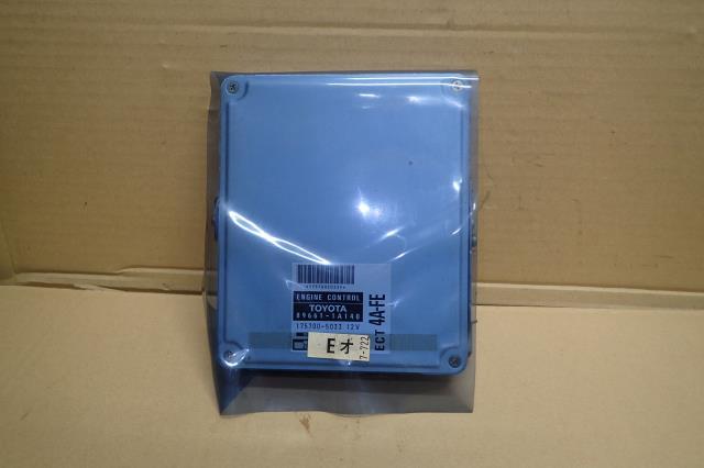 スプリンターマリノ AE101 エンジン コンピューター デンソー 175700-5033 89661-1A140