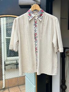 イギリスヨーロッパ古着コットン×リネン混shirt 半袖シャツ花柄ブラウスcotton、linen blouse半袖LV782