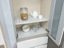 東和産業 食器棚シート ホワイト 約45×360cm キッチンボードに敷くシート 防虫 消臭 抗菌 防カビ 45_画像8