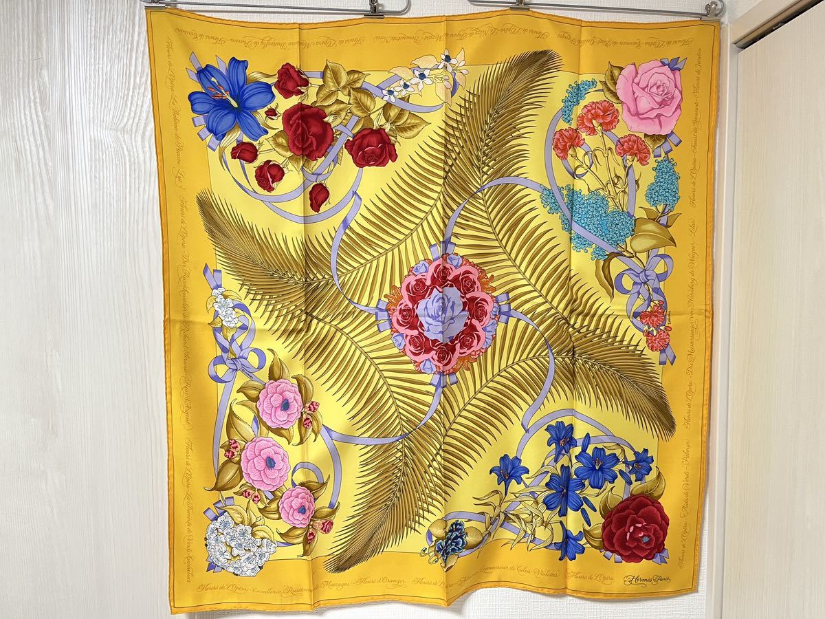 HERMES/エルメス カレ90 Fleurs et papillons de Tissus 花咲く織物
