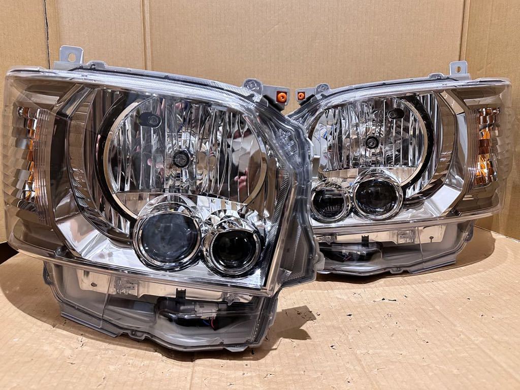 同梱不可】 カミカゼボーイ様専用ハイエース200系4型〜7型純正LED