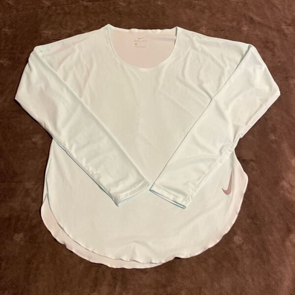 【美品】NIKE ナイキ Tシャツ S 水色