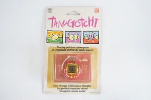 E515★【未開封】希少 たまごっち TAMAGOCHI 初代 英語版 レッド バンダイ BANDAI 1996-1997