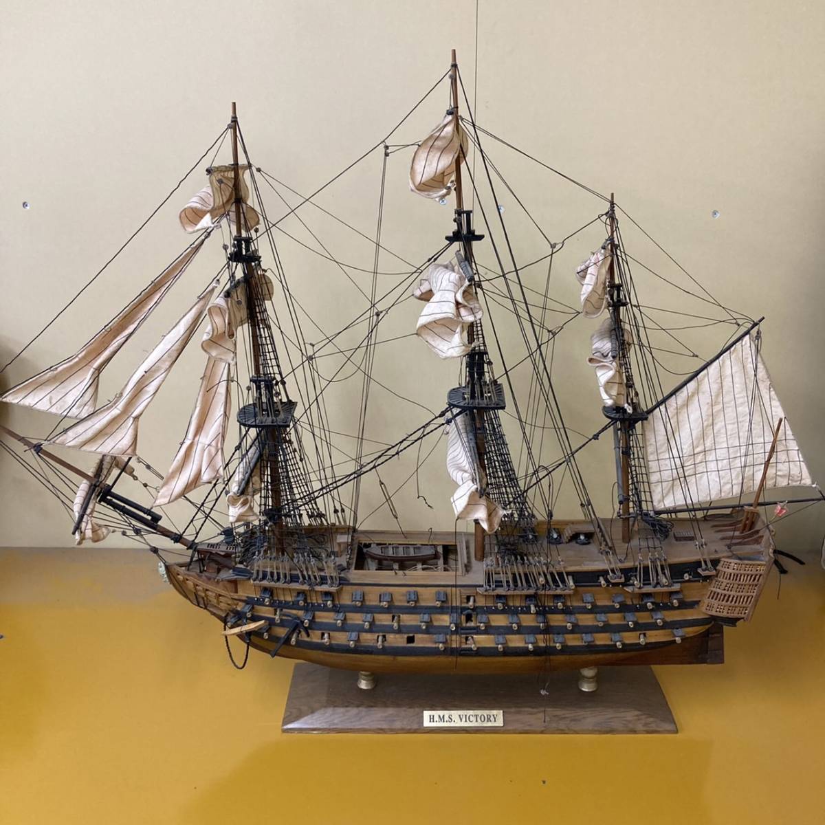 ヤフオク! - モデルシップウェイ 木製帆船模型キット H.M.S.ヴァン