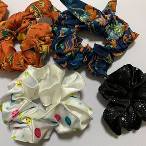 ヘアアクセサリー シュシュ