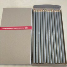 12 色　12本 色鉛筆　セット　H＆M エイチ・アンド・エム　未使用_画像1