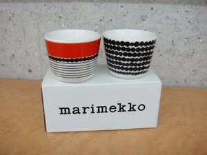 55410RT【本物保証】 marimekko マリメッコ SIIRTOLAPUUTARHA エッグカップ ドット柄 2個セット ブラック/レッド 未使用品