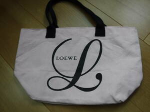 税不要特価 美品!LOEWE ロエベ ライトピンク 大きめロゴ トートバッグ♪④マチ有