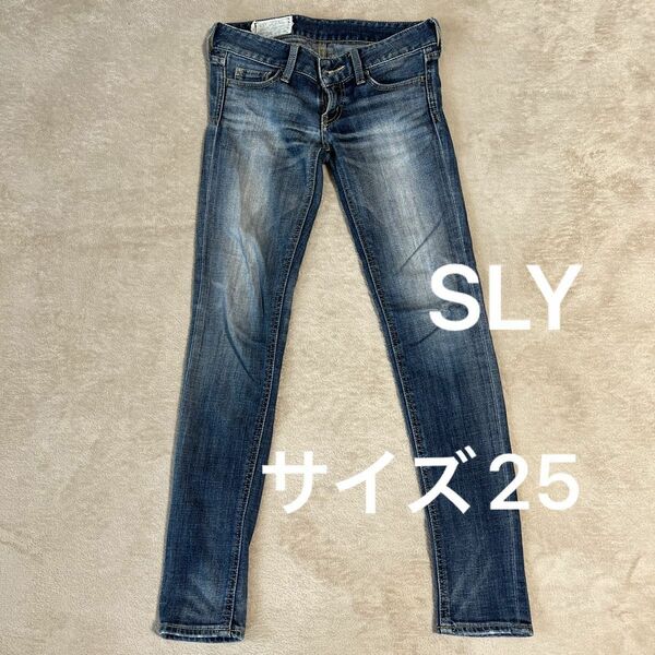 SLY スキニー ストレッチ　サイズ25