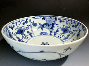 ( sho ) old Imari blue and white ceramics origin . period Edo middle period .. hand flower .. water flower white .. size large bowl 
