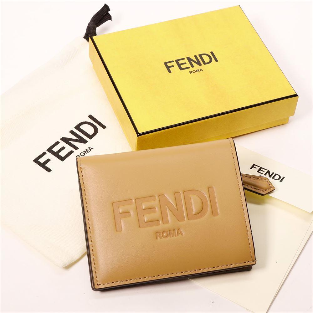 ヤフオク! -フェンディ 財布 二つ折りの中古品・新品・未使用品一覧