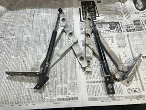 日産純正　スカイラインR33 GT-R用 トランクダンパー＆ヒンジ　左右SET 。