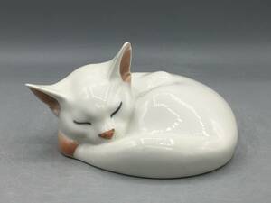 国内発送 ロイヤルコペンハーゲン 眠り猫 白猫 置物 フィギュリン 陶器 デンマーク (62-80-796)