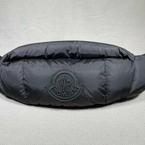 新品 本物 モンクレール MONCLER ベルトバッグ LEGERE 黒 ブラック バック ウエストポーチ ボディ バッグ ダウン ロゴ 肩掛けの画像1